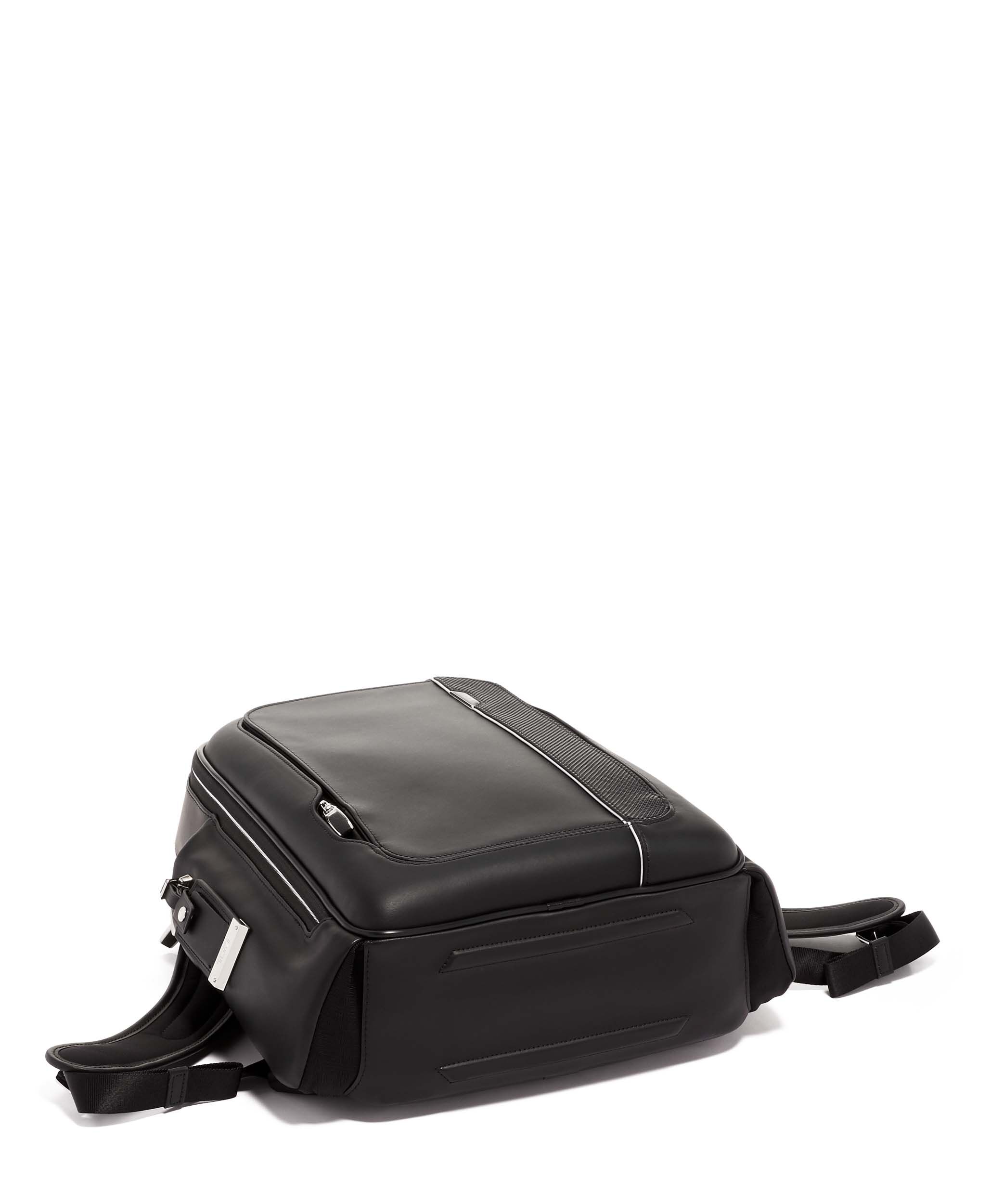 Tumi hotsell arrive backpack