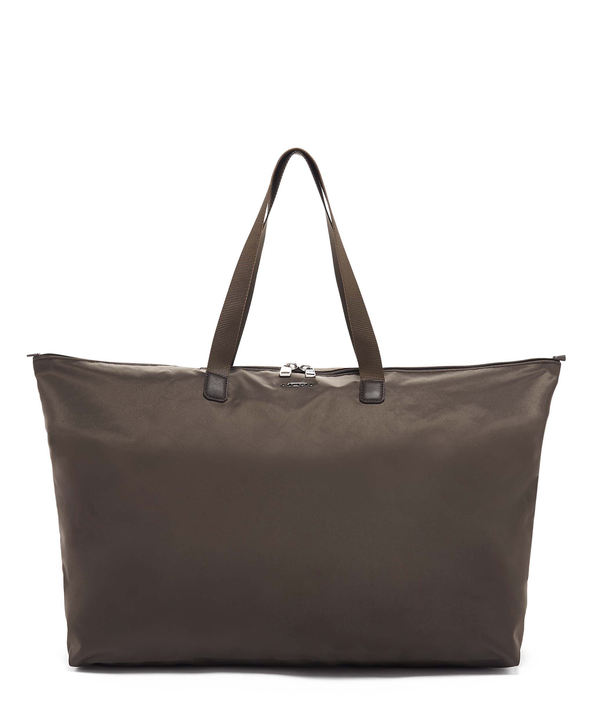 tumi small tote