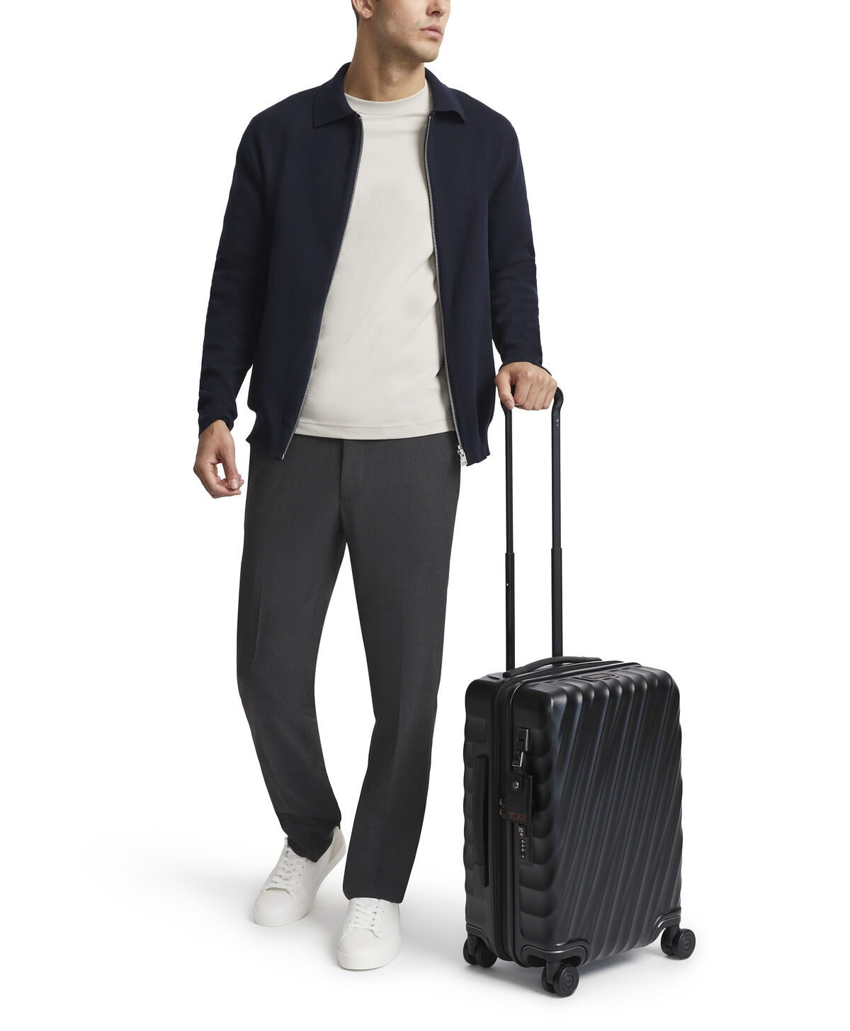 TUMI 19 Degree INTL EXP 4 WHL C/O  Black Textured