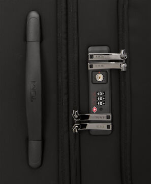 Voyageur L&eacute;ger Medium Dual Access Expandable Checked