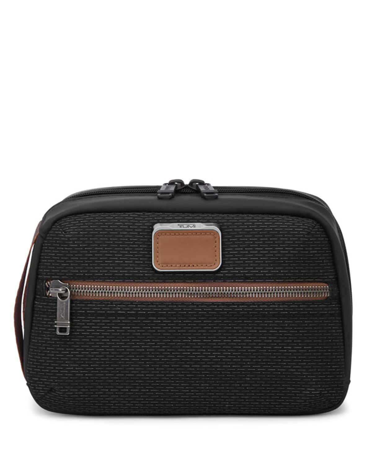 TUMI Response Toilettas