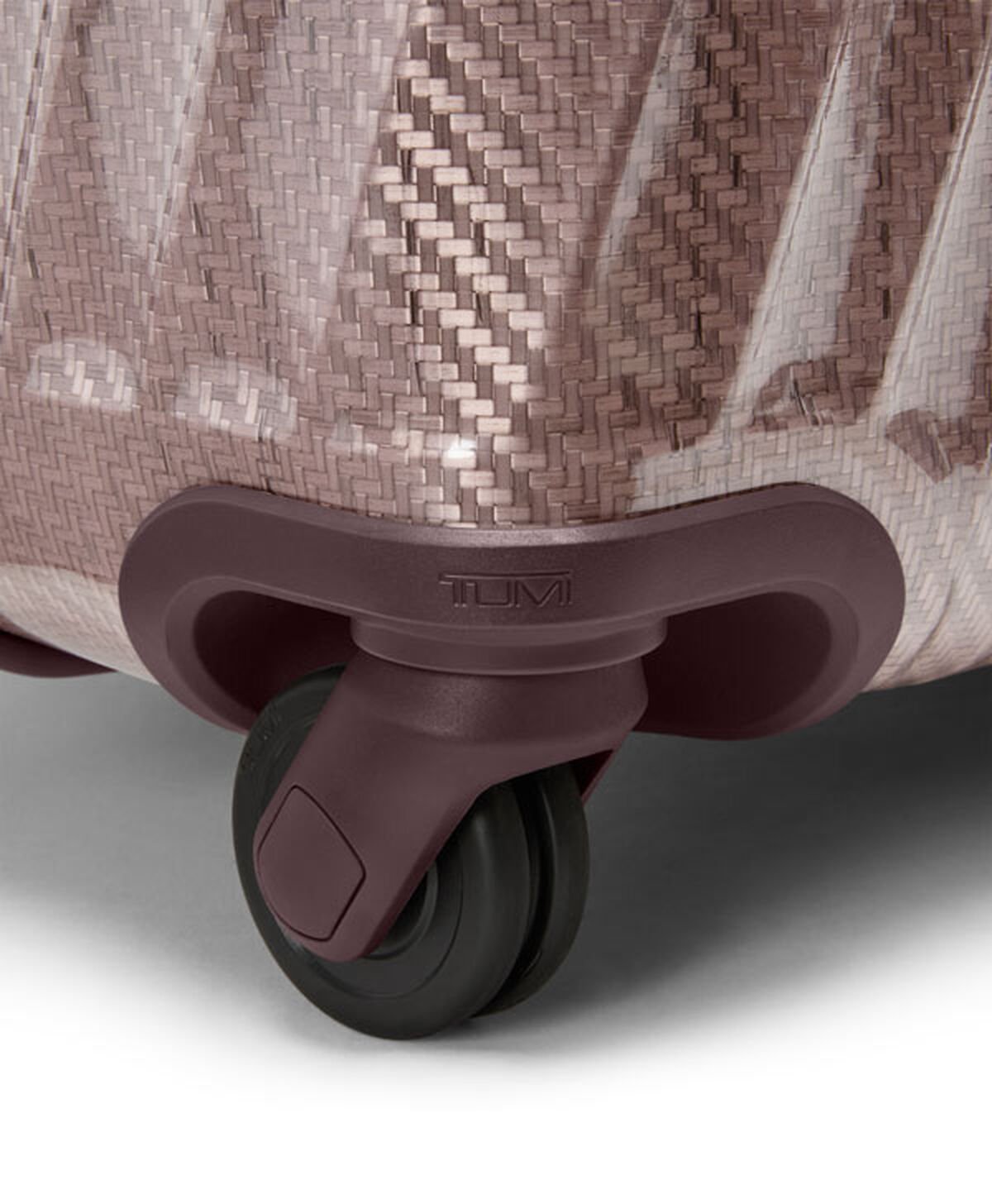 TUMI Extended Trip Checked Luggage 76 cm