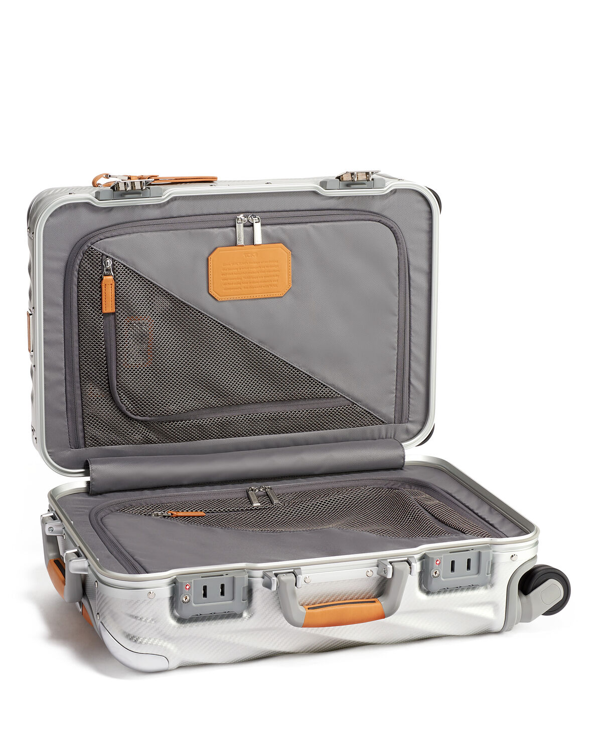 TUMI 19 Degree Aluminium INTERNATIONAL CARRY-ON Texture Silver TUMI 19 Degree Aluminium INTERNATIONAL CARRY-ON Texture Silver