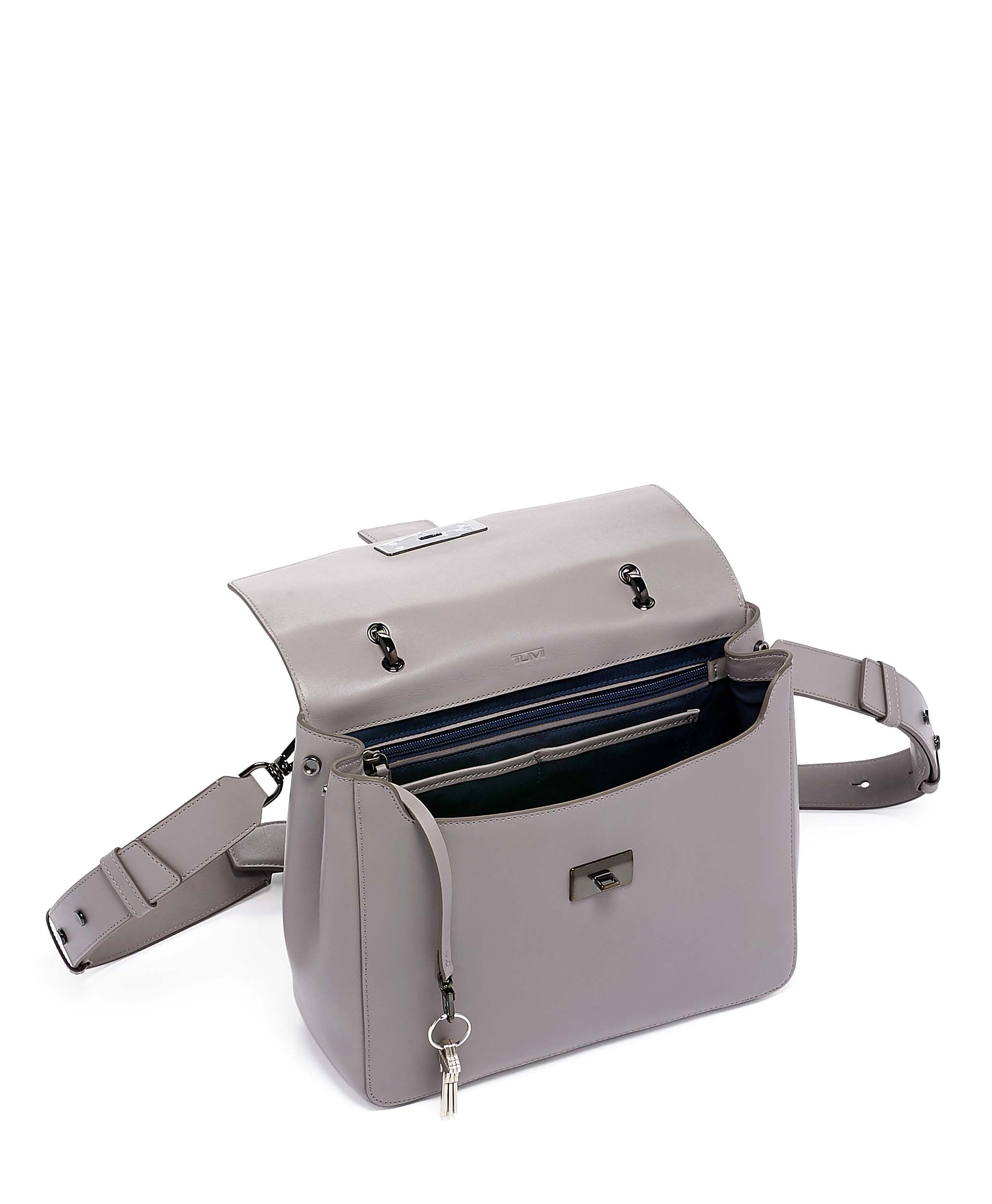 tumi forest utility bag