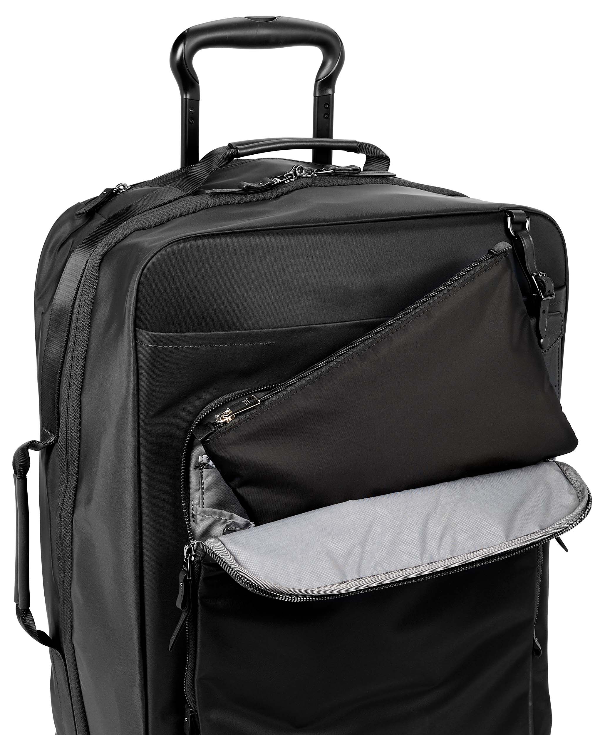 tumi voyageur selma cosmetic case